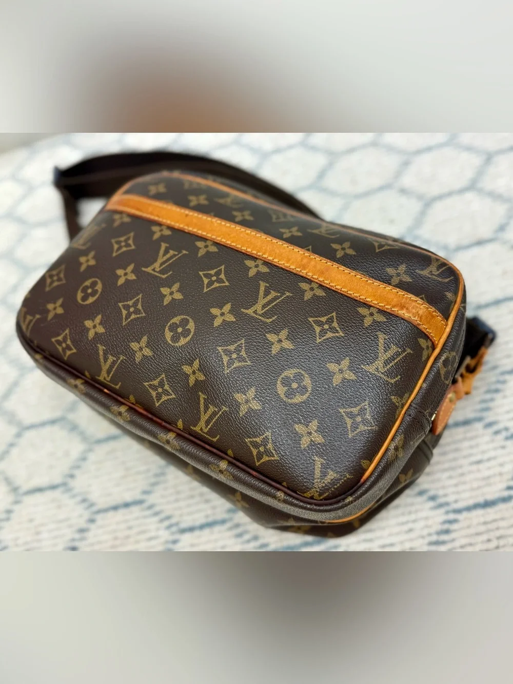 LOUIS VUITTON Vintage Unisex Y2K Brown Monogram Canvas Reporter PM Crossbody